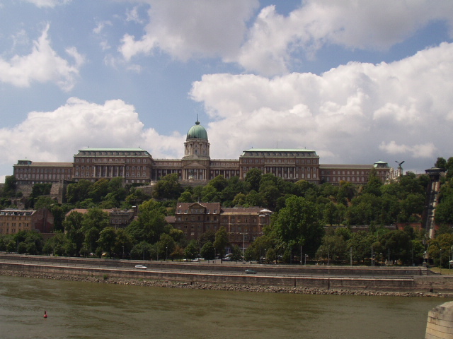 �δ� �ձ� ����