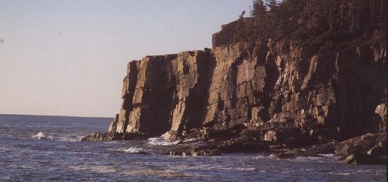 미국 아카디아 국립공원의 해안절벽